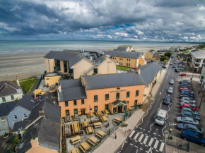  Reddans of Bettystown Luxury Bed & Breakfast, Restaurant and Bar  Беттистаун